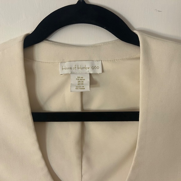 House of Harlow Cream Colored Cropped Vest size M - Picture 2 of 5